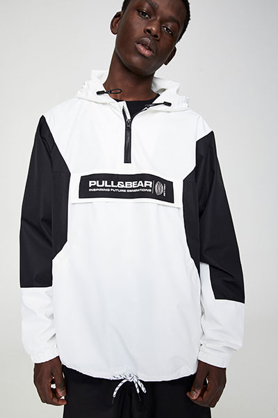 Бренд анораков Pull&Bear