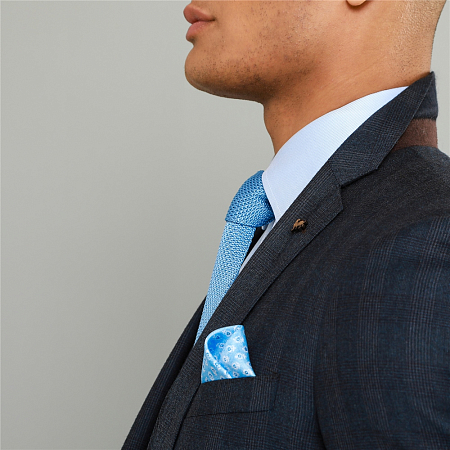 Magee 1866 Finn Suit