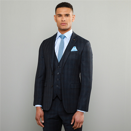 Magee 1866 Finn Suit
